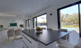 Maison 8 Pièces 147 m² à vendre à Noyal-Châtillon-sur-Seiche (35230)