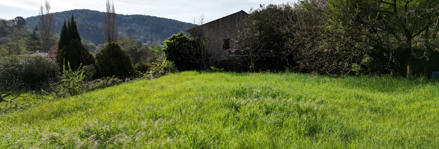 Terrain  470 m² à vendre à Solliès-Toucas (83210)