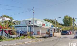 Commerce  56 m² à vendre à Saint-François (97118)