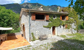 Maison 5 Pièces 133 m² à vendre à Entrevaux (04320)
