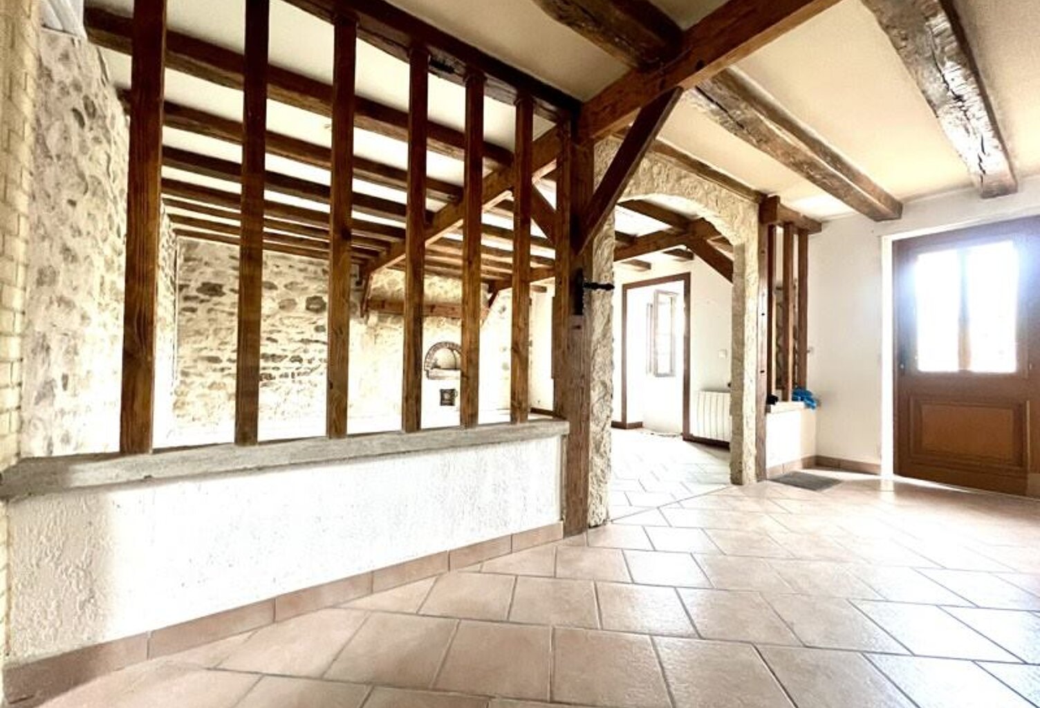Maison de bourg de 13 pièces principales — photo 1