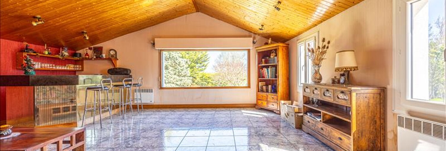 Maison 7 Pièces 203 m² à vendre à Benon (17170)