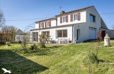 Maison en pierre de 7 pièces principales — photo du bien