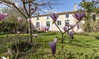 Maison 8 Pièces 246 m² à vendre à Cram-Chaban (17170)