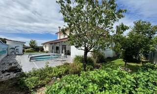 Maison 8 Pièces 208 m² à vendre à Sainte-Marie-de-Gosse (40390)