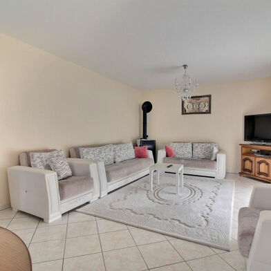 Maison 5 pièces 399000 €