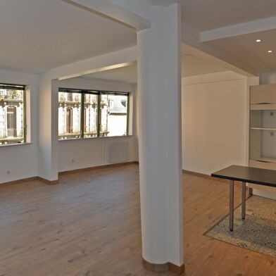 Appartement 5 pièces 998 €