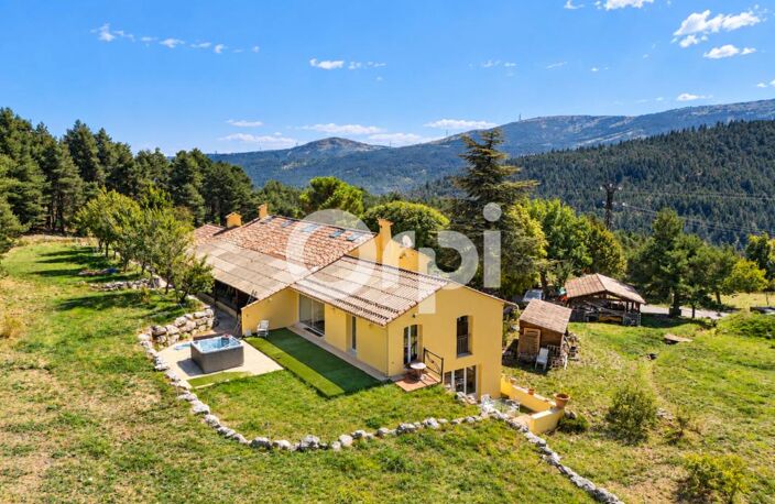 DEMEURE DE PRESTIGE - 9 PIÈCES - 523 m2 - TERRAIN + D'1 HECTARE — photo 2
