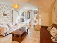 Belle maison de village en pierres avec terrasse — photo 4
