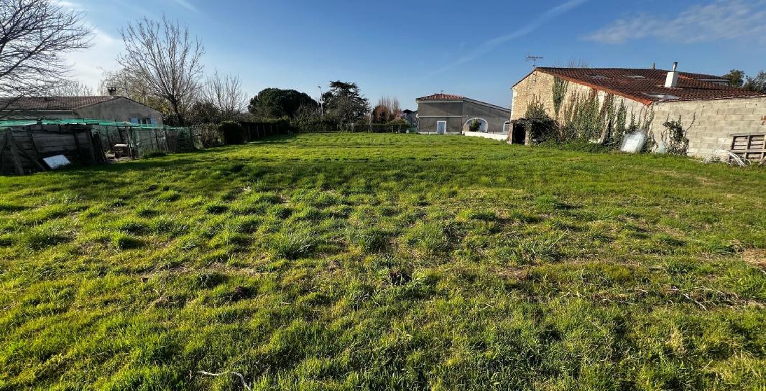 Terrain À Vendre Grézac d'environ 911m2 — photo 1