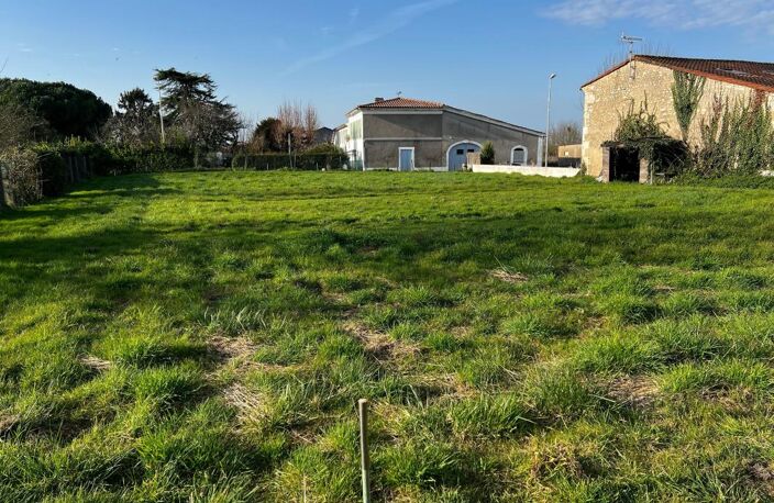 Terrain À Vendre Grézac d'environ 911m2 — photo 2