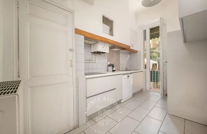 APPARTEMENT T2 AVEC JARDIN - PARADIS/MONTICELLI - 13008 MARSEILL — photo 5