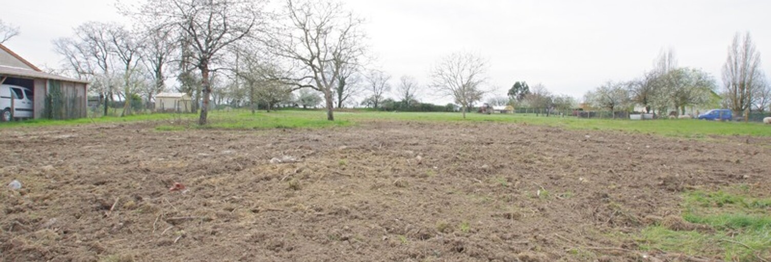 Terrain  2552 m² à vendre à Saint-Julien-l'Ars (86800)