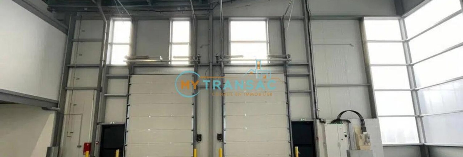 Local industriel  1826 m² à louer à Limeil-Brévannes (94450)