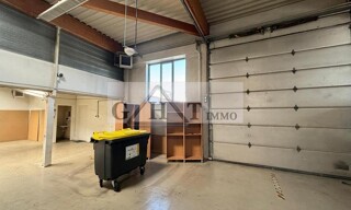 Local industriel  300 m² à louer à Saint-Maur-des-Fossés (94100)
