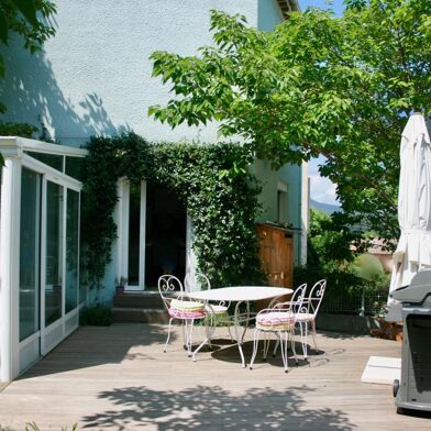 Immeuble  720000 €