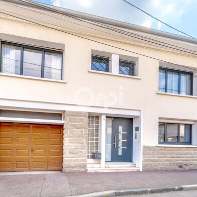Maison 5 pièces 379000 €