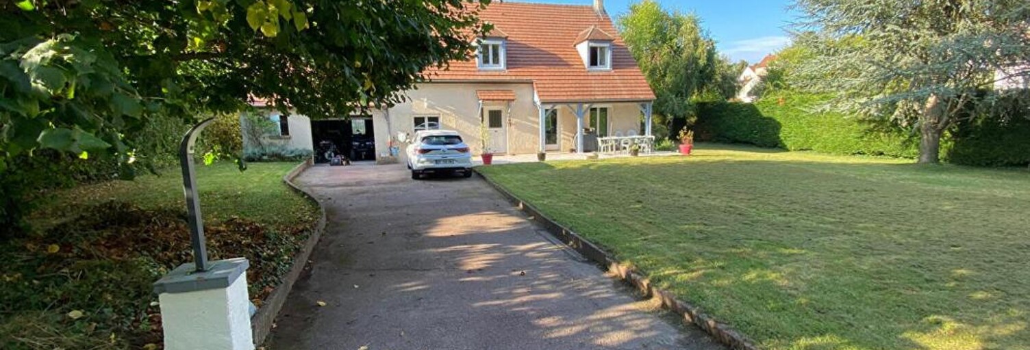 Maison 8 Pièces 160 m² à vendre à Montalet-le-Bois (78440)