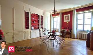 Maison 10 Pièces 200 m² à vendre à Thizy-les-Bourgs (69240)