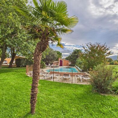 Maison 26 pièces 985000 €