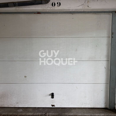Garage  12250 €
