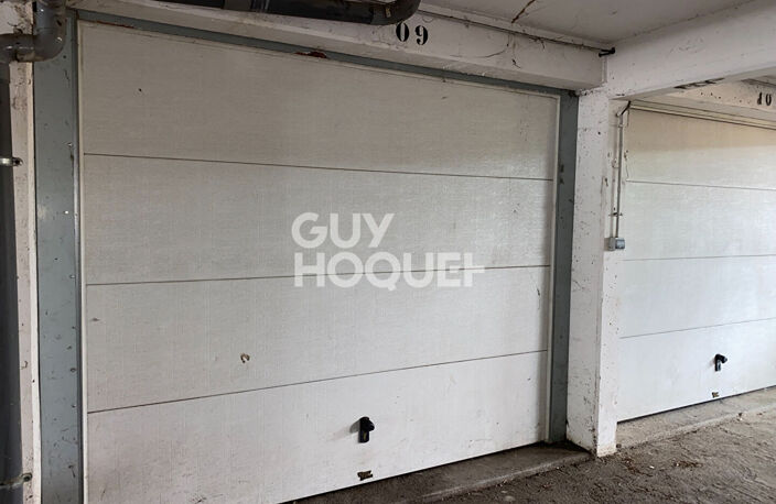 Garage de 13.6 m² à vendre loué — photo 3