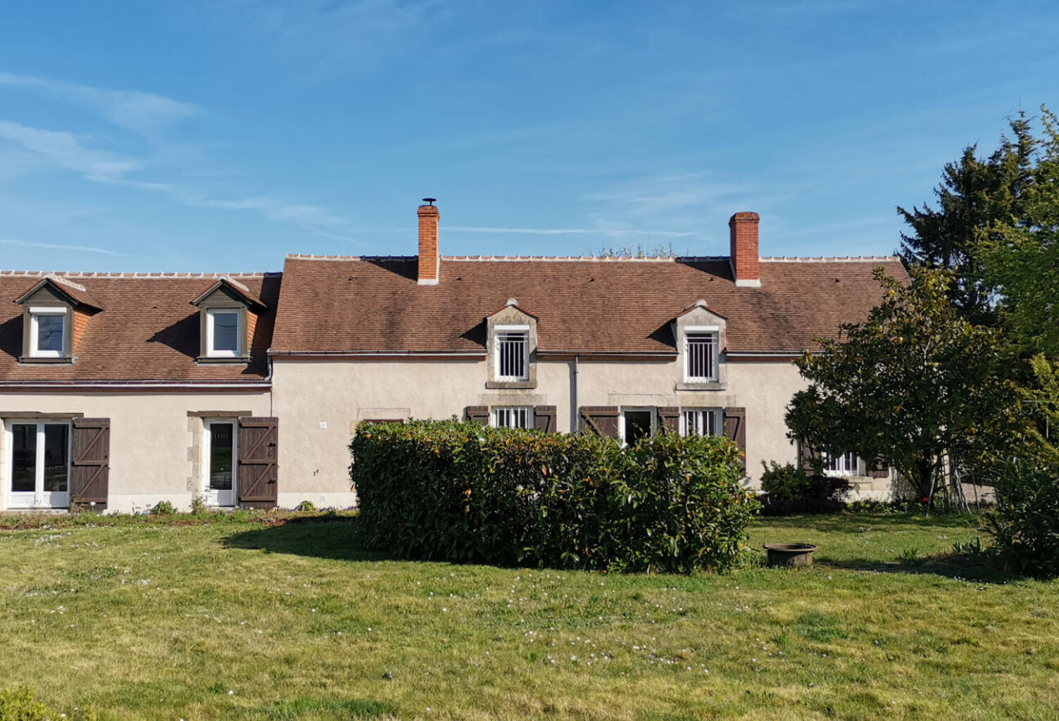 À vendre : Longère spacieuse à Donnery - Réf. 4846 — photo 1