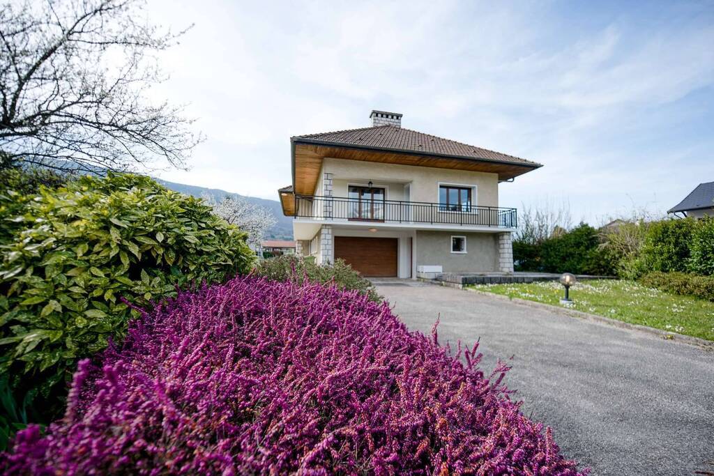 Villa / Maison 7 pièces  à vendre Saint-Jorioz 74410