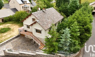 Maison 9 Pièces 171 m² à vendre à Peyre en Aubrac (48130)