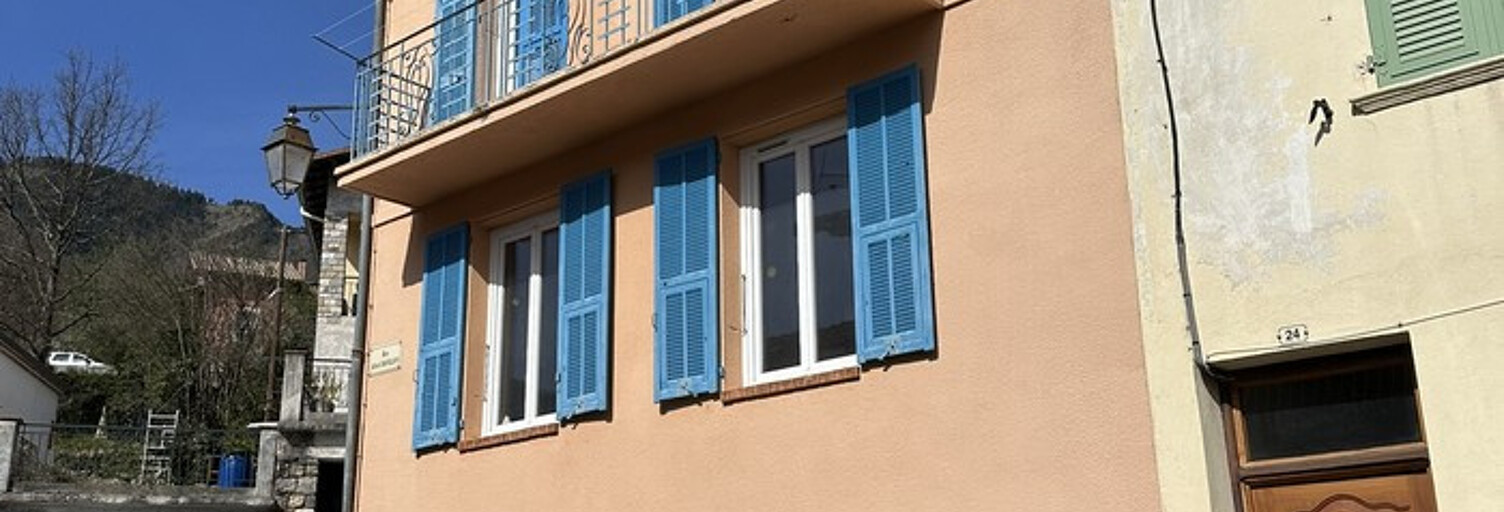 Maison 5 Pièces 101 m² à vendre à Roquebillière (06450)