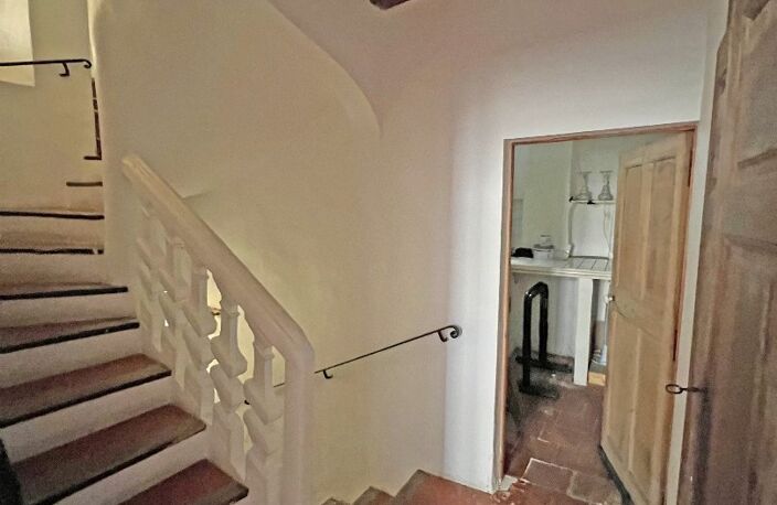MAISON DE VILLE - 7 PIECES AVEC LOCAL COMMERCIAL - PAS DE CHARGES - GRASSE  — photo 5