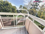 Suresnes - Appartement 3 pièces de avec fort potentiel — photo 3