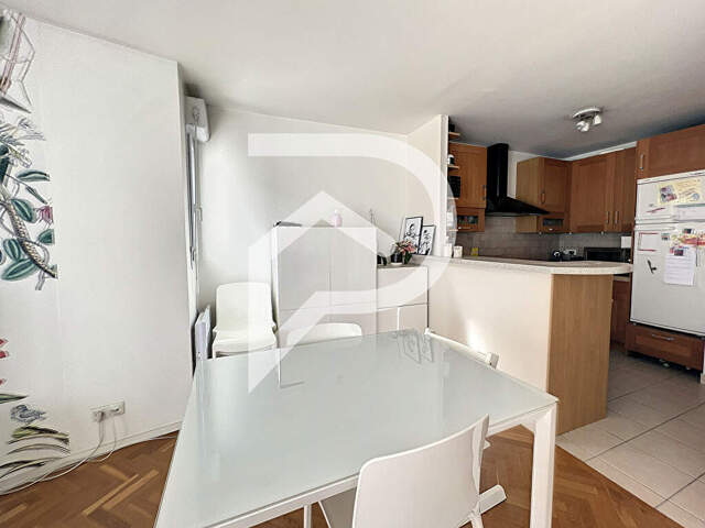 Suresnes  (Parc du Chateau) -  3 pièces 68m² - Cave - Parking... — photo du bien