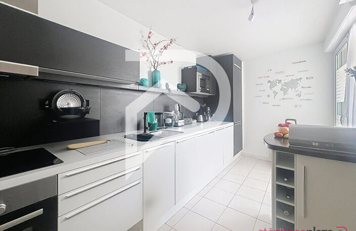 Suresnes (92150) - Appartement T3 de 83 m² - Très belles pres... — photo 2