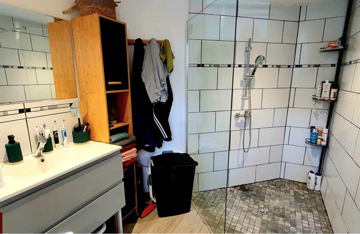 IMMEUBLE DE RAPPORT DE 125m2 / DEUX LOGEMENTS INDEPENDANTS — photo 5