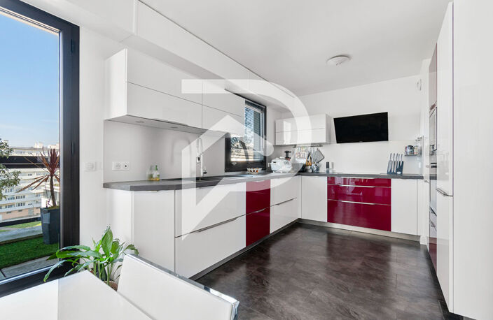 Duplex (Suresnes Hypercentre) - 239m² carrez - Terrasse 225 m² — photo 3