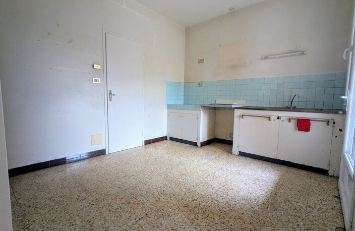 Proche du centre-ville d'Uzès - Maison de plain-pied de 104 m2 sur un terrain de 1000 m2 — photo 4