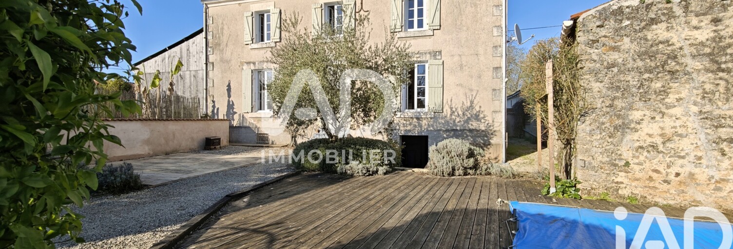 Maison 5 Pièces 168 m² à vendre à Marsais-Sainte-Radégonde (85570)