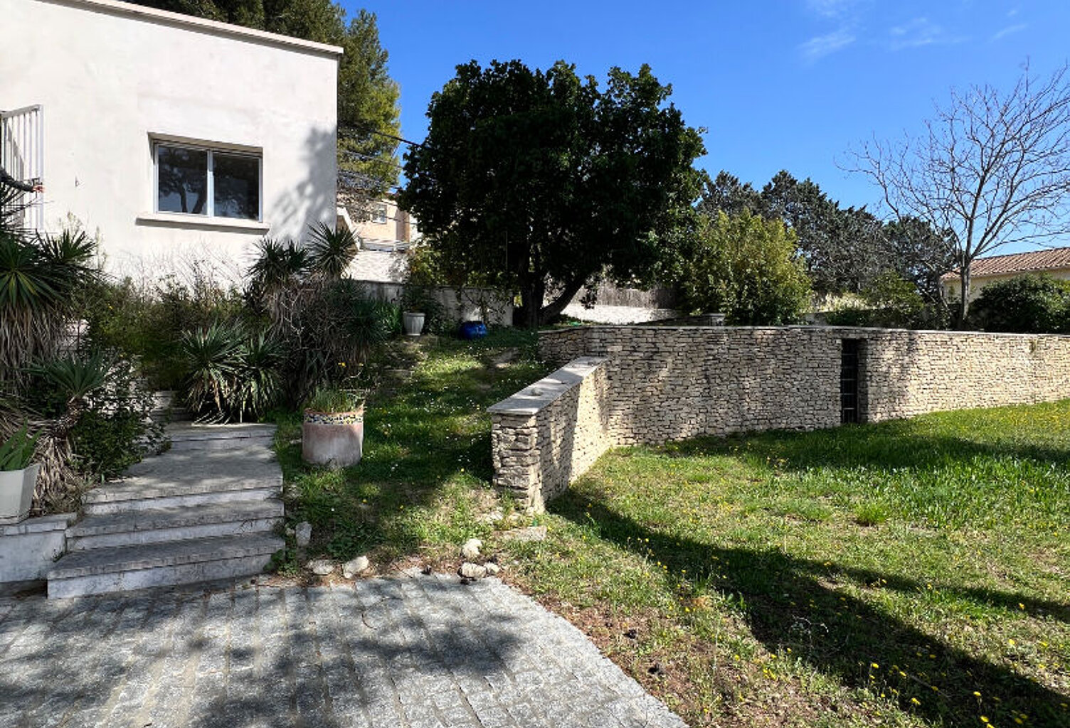 Maison d'architecte 5pièces avec grand jardin et piscine à Vedène — photo 1