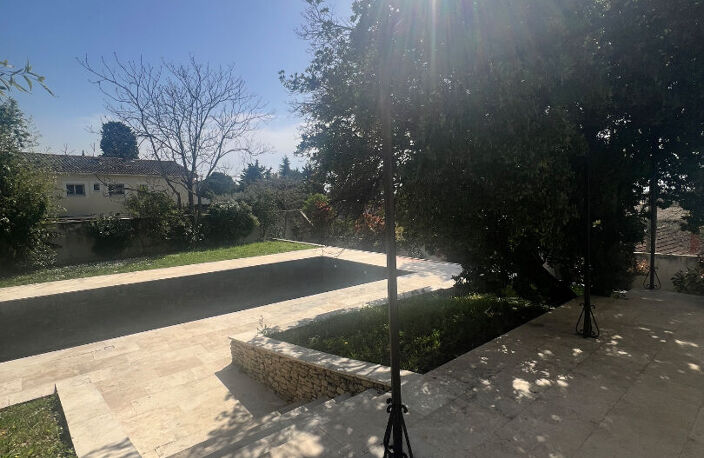 Maison d'architecte 5pièces avec grand jardin et piscine à Vedène — photo 3