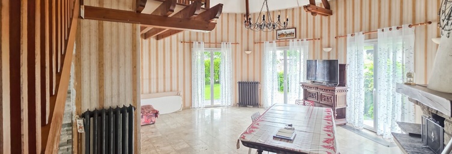 Maison 7 Pièces 125 m² à vendre à Lons-le-Saunier (39000)