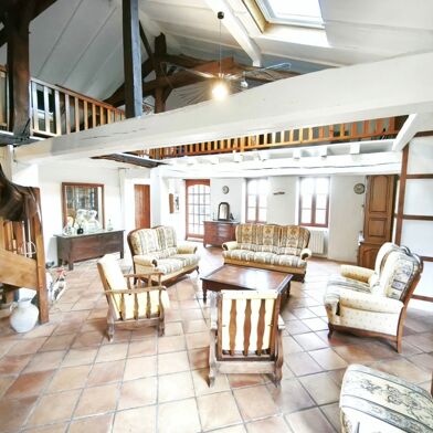 Maison 9 pièces 380000 €