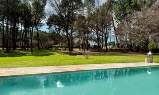 Maison 6 Pièces 222 m² à vendre à Roussillon (84220)