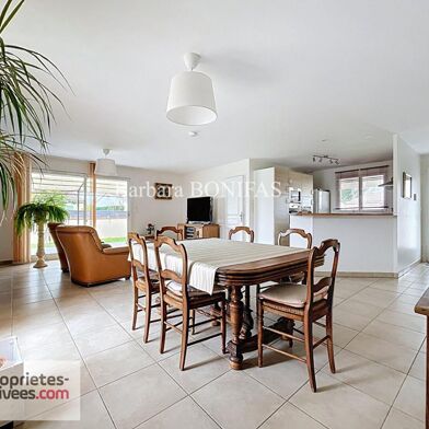 Maison 5 pièces 349200 €