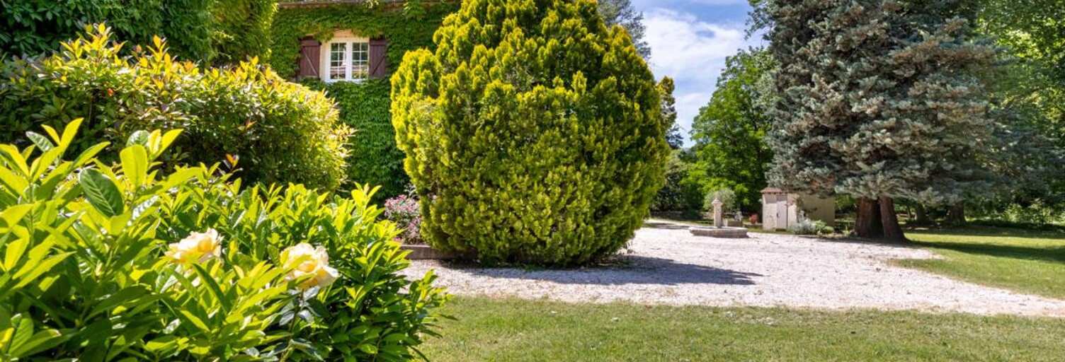 Maison 12 Pièces 300 m² à vendre à Tourves (83170)