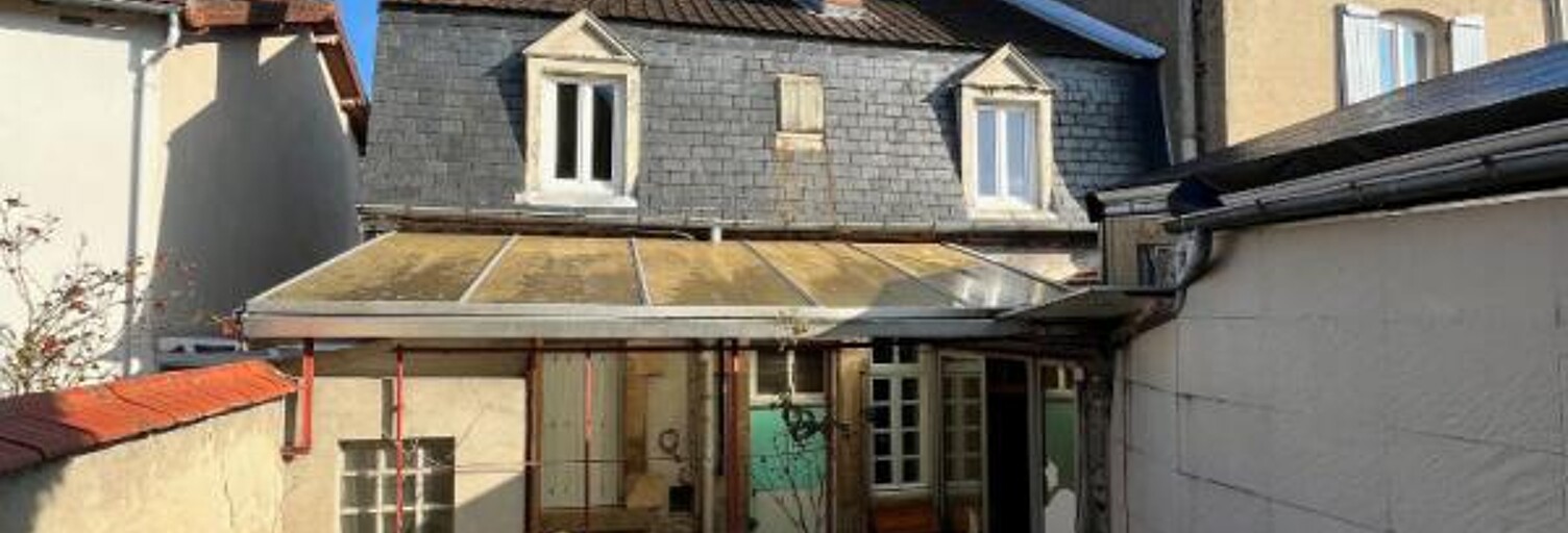 Immeuble  110 m² à vendre à Moulins (03000)
