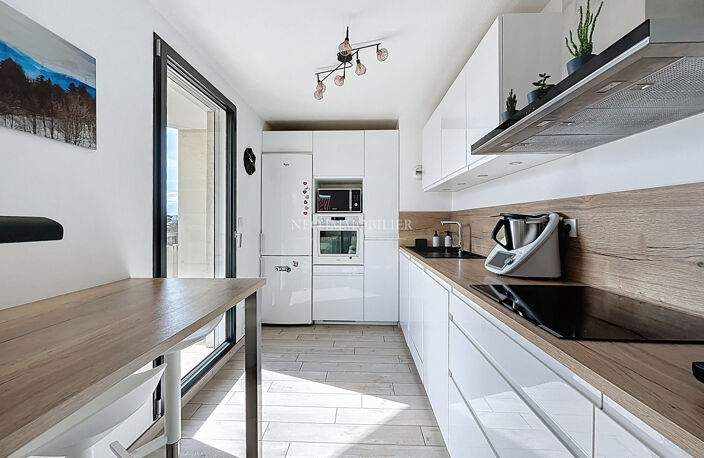 CENTRE VILLAGE/ T4 ENSOLEILLEE / DEUX BALCONS/ AUCUN TRAVAUX — photo 5