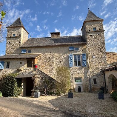 Maison 10 pièces 495000 €