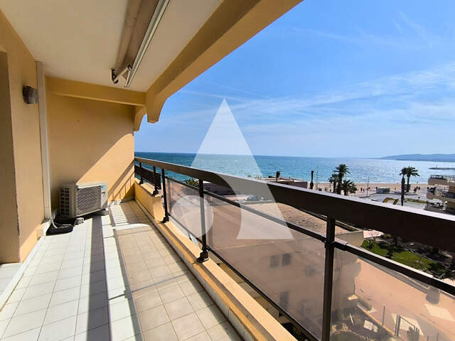 Frejus plage Appartement 2 pièces environ 40 m2  vue mer — photo du bien