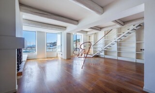 Commerce 5 Pièces 218 m² à vendre à Cassis (13260)